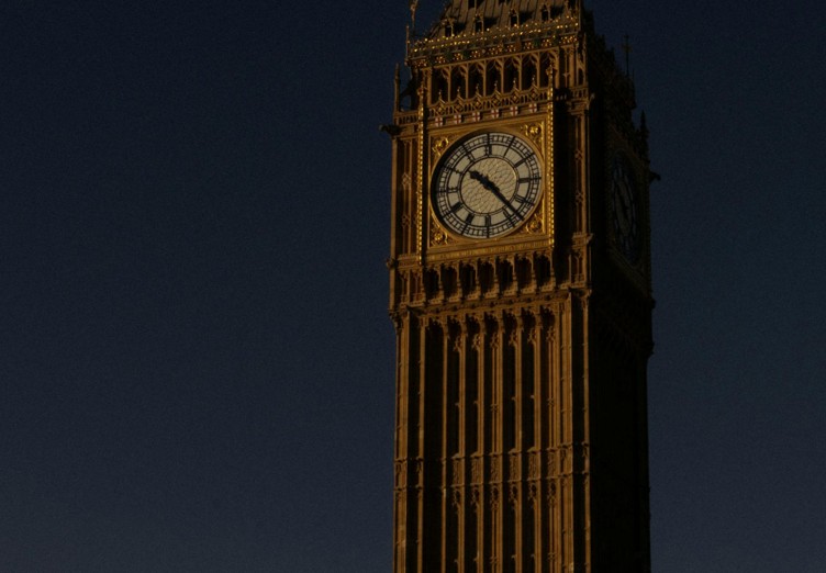 Bank of England Signals Rate Cuts