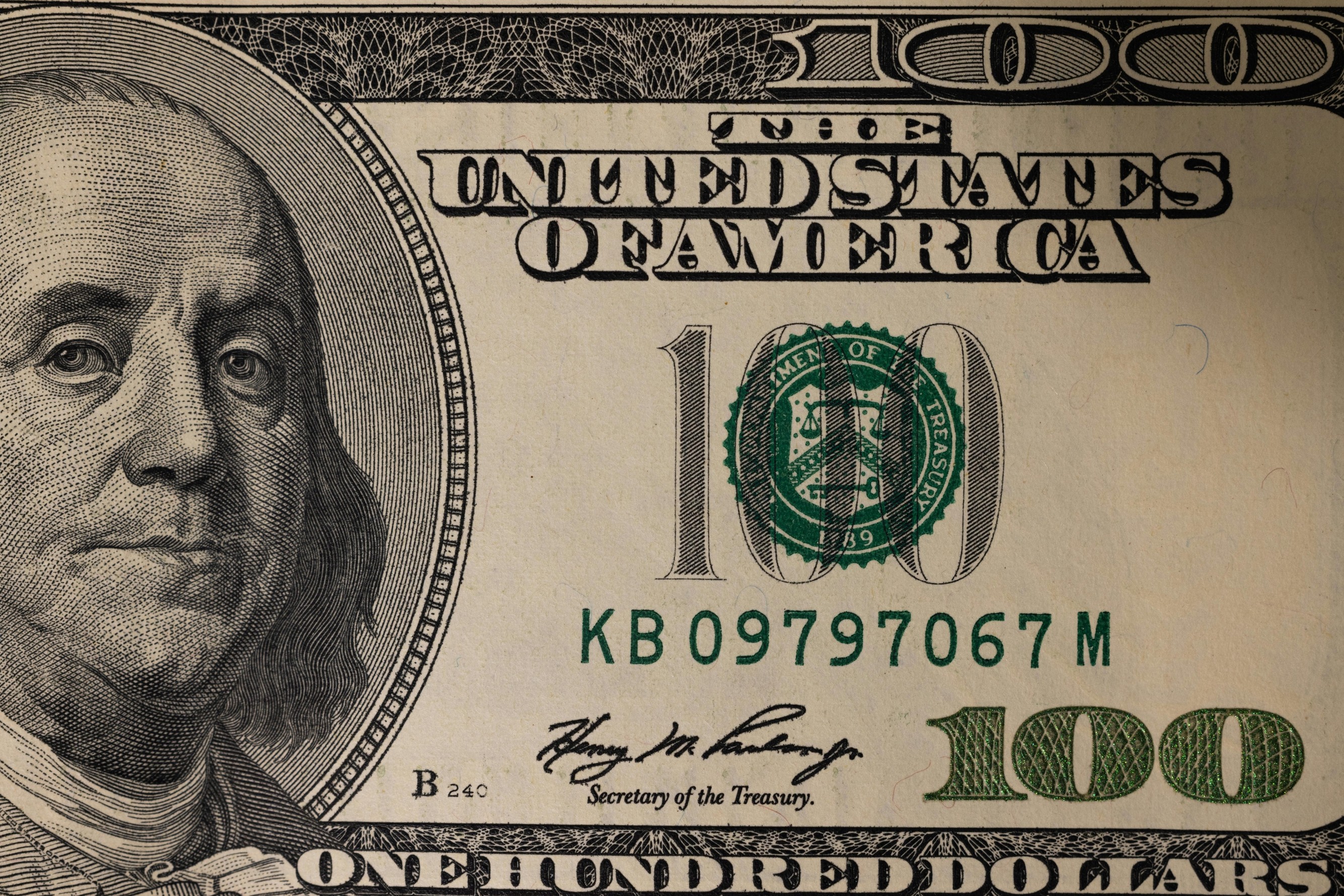 Markets lean into dollar strength as geopolitical risks linger